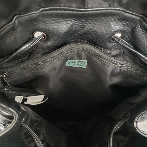 Women's Black Leather Bag - Picture 5 of 6